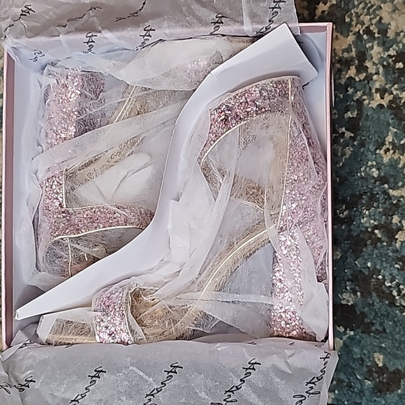 Pink GLITTER Heels!! - Picture 15 of 15